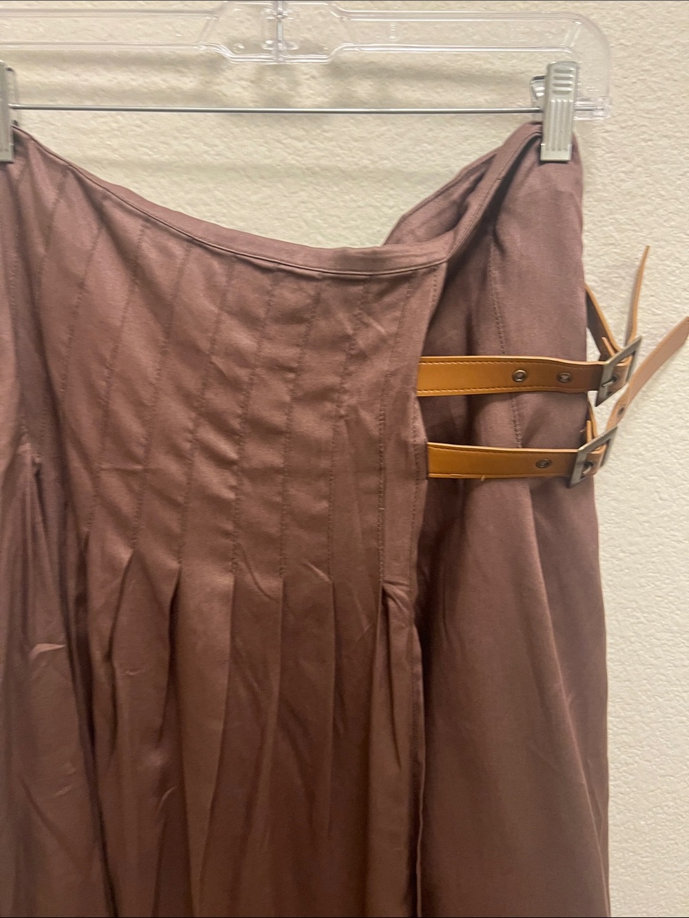 Anthropologie Asymmetric Pleated
Surplus Sz XL Brown Maxi Skirt Double Belt NWT - Picture 6 of 11